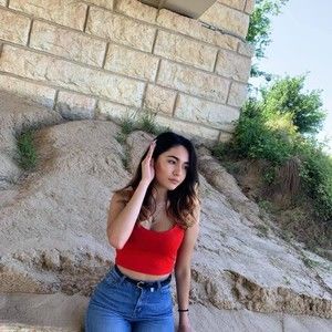 Meet your Posher, Alee